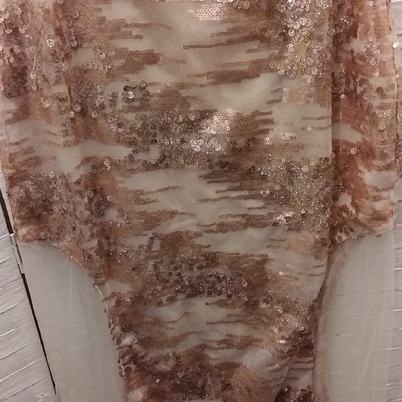 Gold & Sexy mermaid gown - Picture 6 of 12